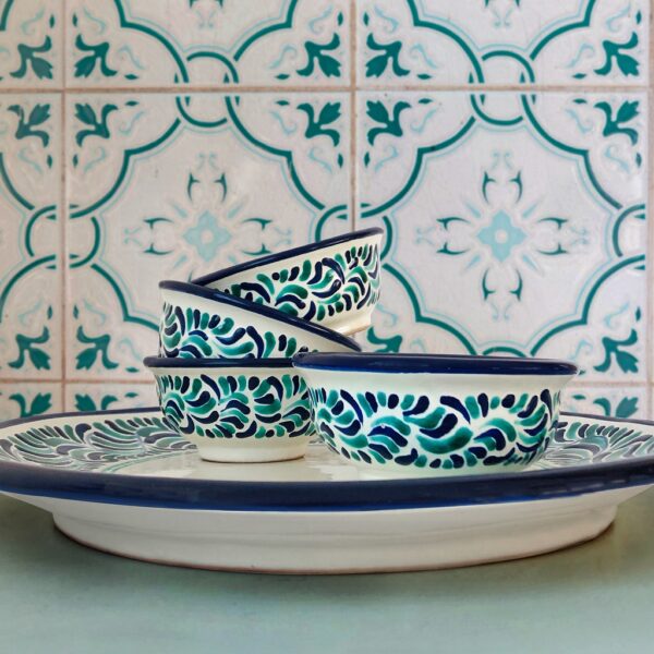 plato talavera azul y verde con 4 salseras la cosita chula